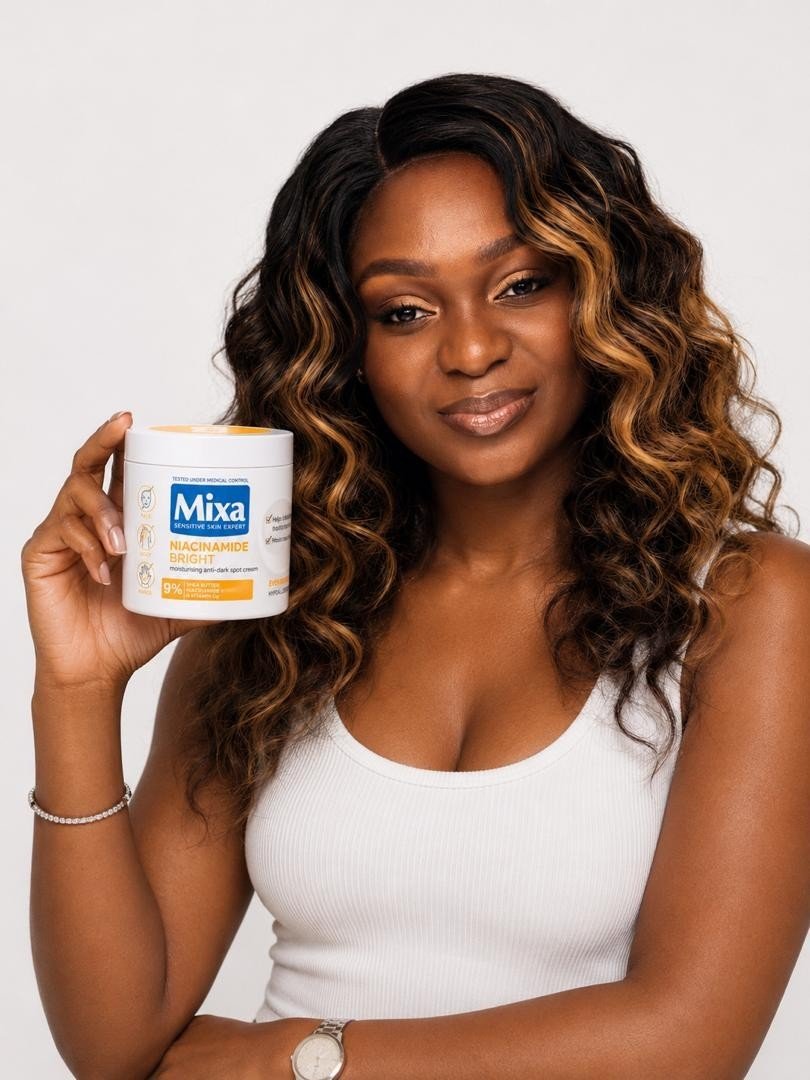 Mixa Niacinamide Bright Moisturising Body Skin Cream 400ml Mixa Niacinamide Bright Moisturising Body Skin Cream 400ml - Image 1